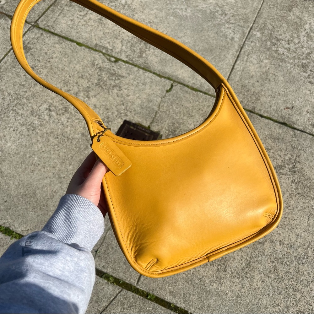 ☀️ Vintage Coach Ergo Mini Zip 9020 Yellow Leather Bag